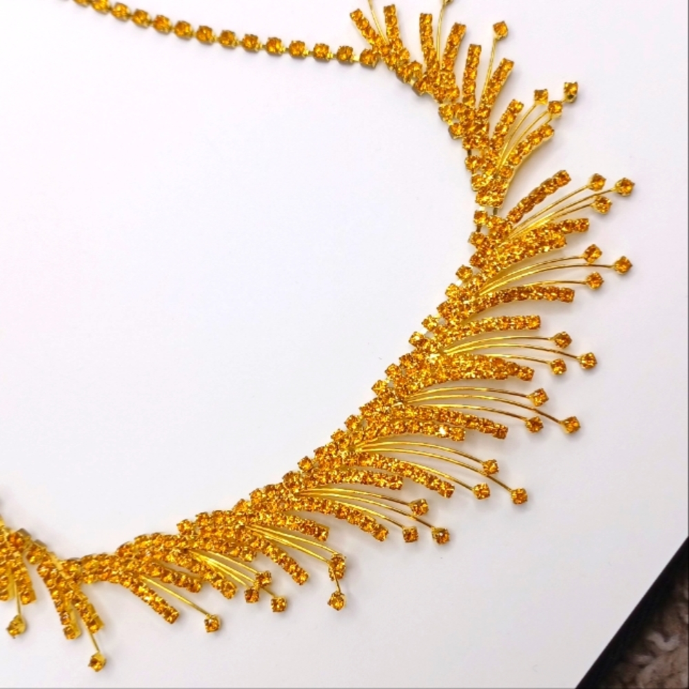 Canary gold necklace